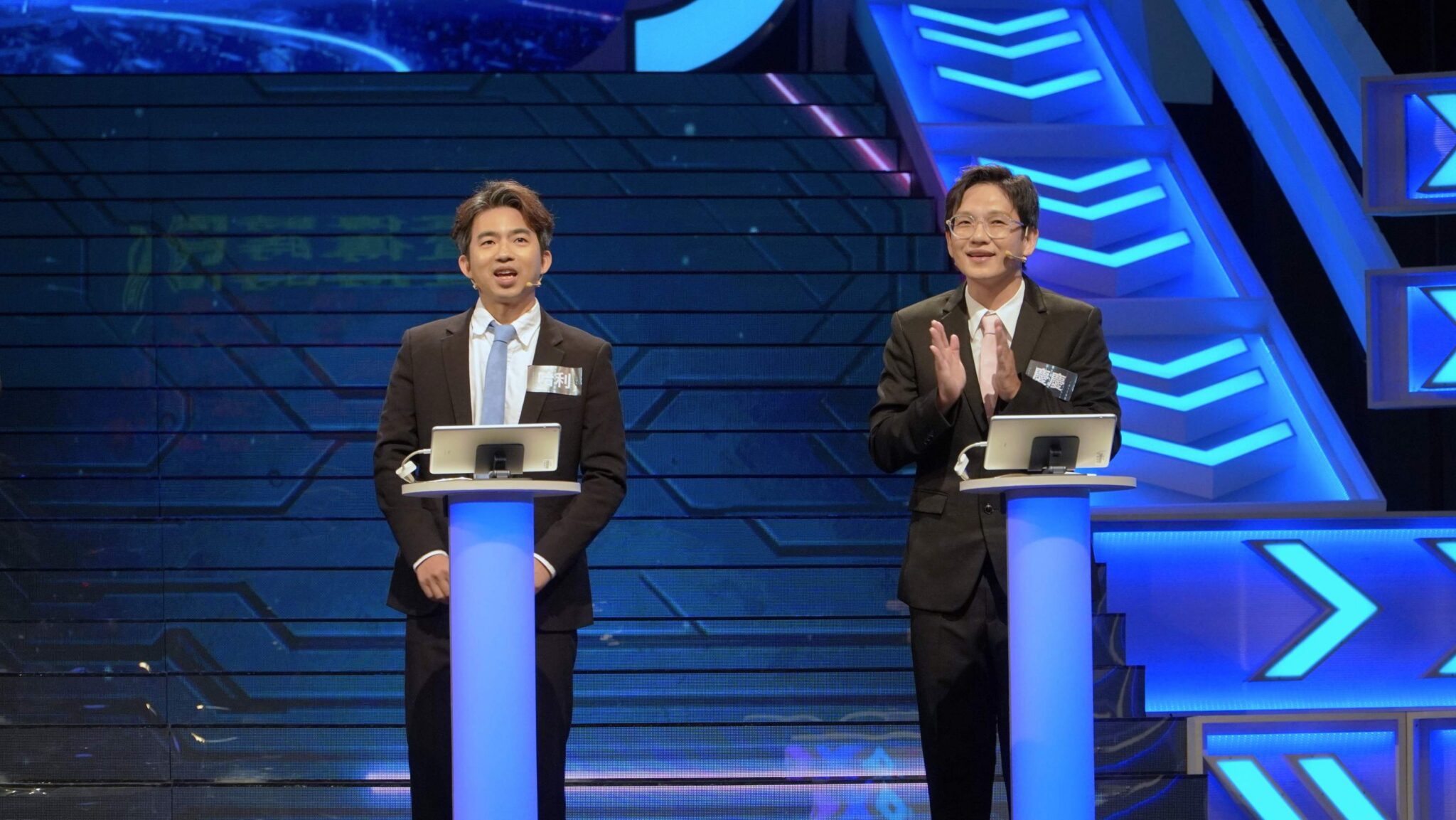 方季惟 謝沅瑾是高中同學 哈林讚駐顏有術 倒像老師與學生 方季惟 謝沅瑾是高中同學 哈林讚駐顏有術 倒像老師與學生