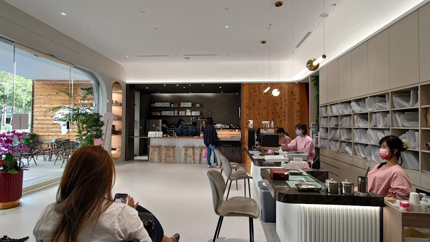 「啡斯特優咖啡」診所裡的特色咖啡館 ETtoday主播直呼驚喜：原來健康飲品也能這麼好喝！