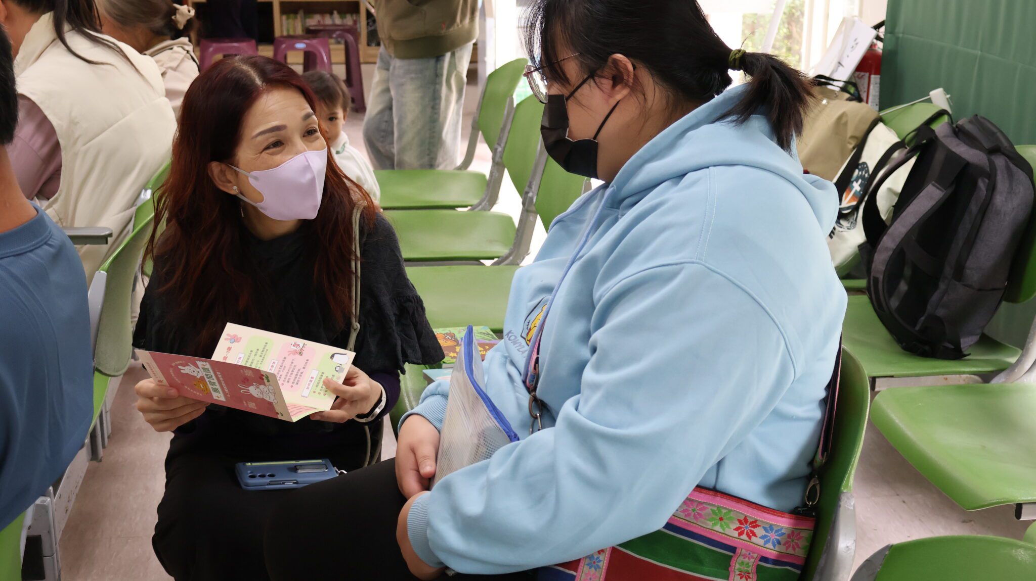 「閱讀處方箋」首度落地花蓮壽豐鄉衛生所 第一份社會處方箋在智邦公益館贊助下 攜手東華大學USR跨域協力展開 「閱讀處方箋」首度落地花蓮壽豐鄉衛生所 第一份社會處方箋在智邦公益館贊助下 攜手東華大學USR跨域協力展開