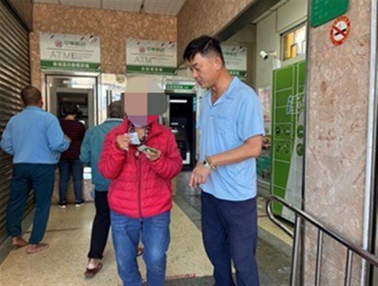 普發一萬元不會領　和美暖警貼心教學助婦人