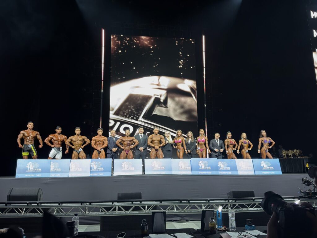 2025 IFBB PRO/NPC 亞洲健美錦標賽 史上最豪華陣容震撼登陸高雄! 2025 Asian Championship 於7日上午一共發出11張PRO Card。(圖/健身工廠提供)