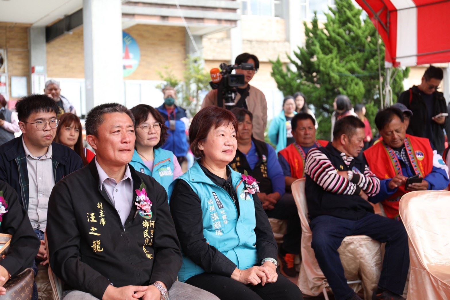 「企業送愛 社福溫暖行」 仁義湖畔大酒店捐贈社福專車 「企業送愛 社福溫暖行」 仁義湖畔大酒店捐贈社福專車