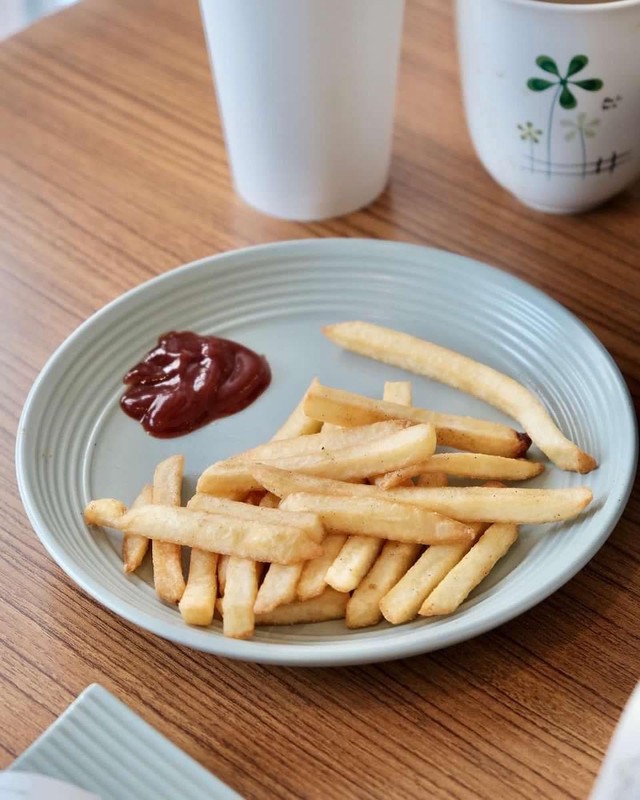 屏東人氣早午餐店:全天候供應輕食 享受貓咪陪伴的靜謐時光! 屏東人氣早午餐店:全天候供應輕食 享受貓咪陪伴的靜謐時光!