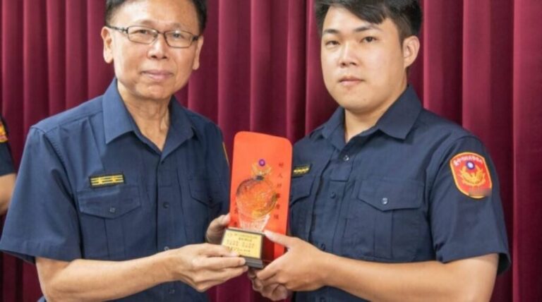 比夏天的太陽還暖！暖警一句「捐給弱勢吧」感動網友瘋狂推爆