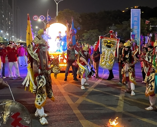 金門昊天民俗藝陣團受邀參與首屆關公忠義文化盛會,藝陣展演結合信仰與生活文化,引發高度關注 金門昊天民俗藝陣團受邀參與首屆關公忠義文化盛會,藝陣展演結合信仰與生活文化,引發高度關注