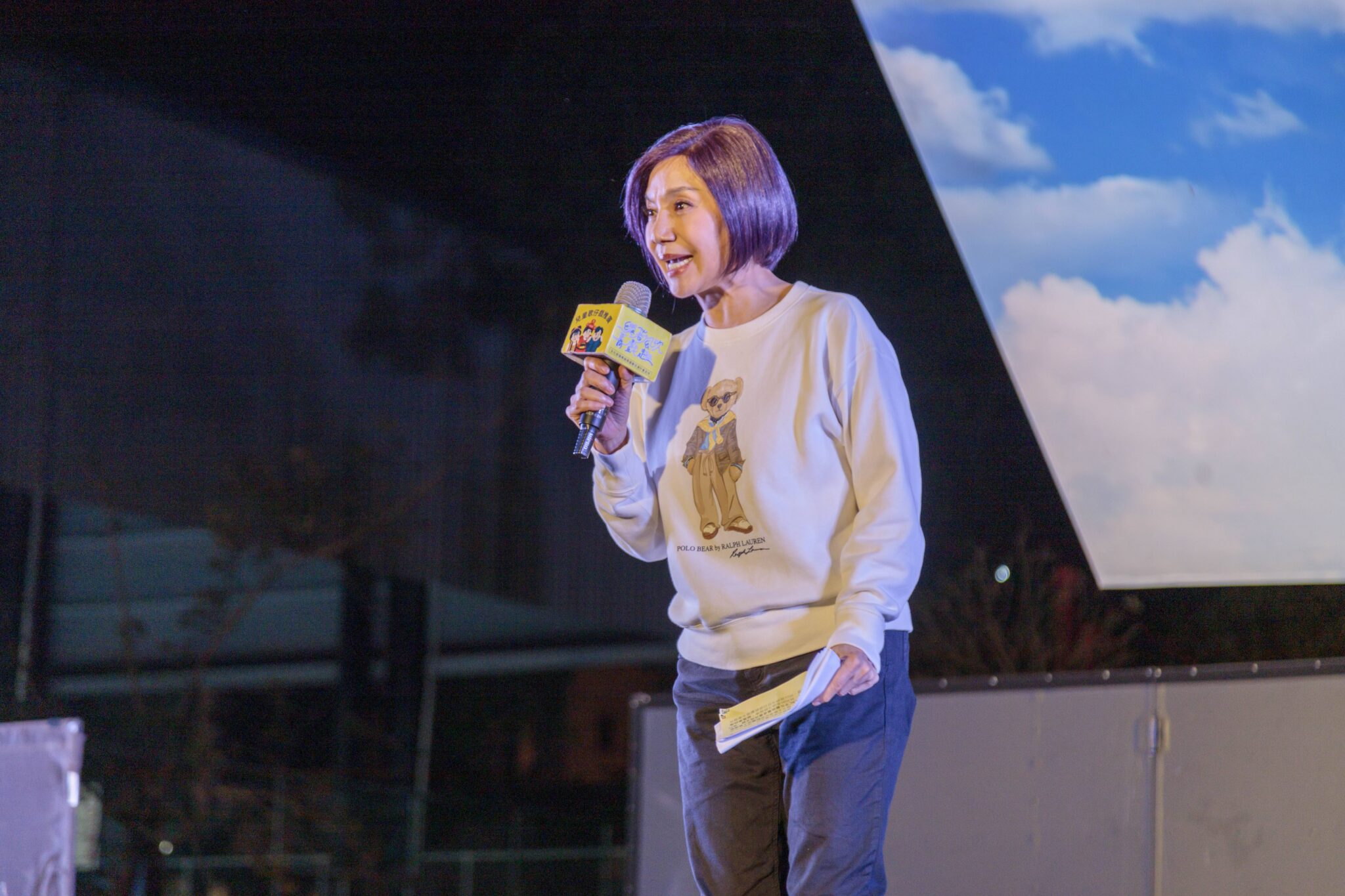 紙風車藝術卡車開進竹崎 歌仔戲演出逗樂全場 紙風車藝術卡車開進竹崎 歌仔戲演出逗樂全場