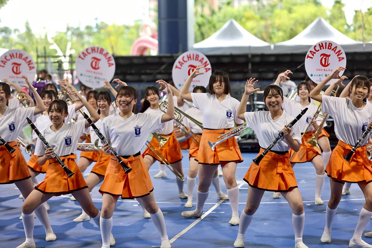 影/「橘色惡魔」席捲屏東 台日樂儀隊共奏青春狂潮 影/「橘色惡魔」席捲屏東 台日樂儀隊共奏青春狂潮