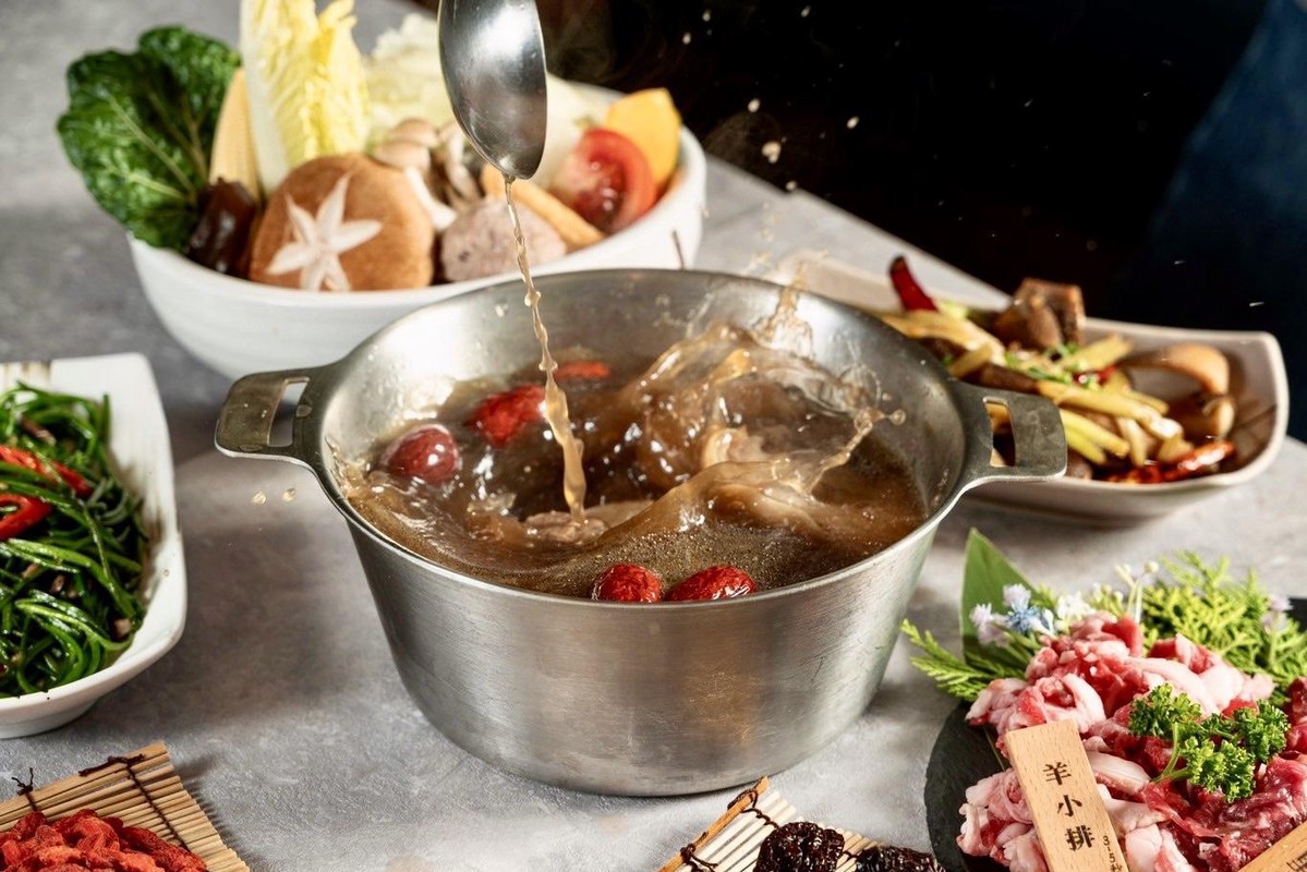 台中溫體羊肉火鍋:西區隱藏版特色料理 用一鍋湯征服挑嘴客 台中溫體羊肉火鍋:西區隱藏版特色料理 用一鍋湯征服挑嘴客