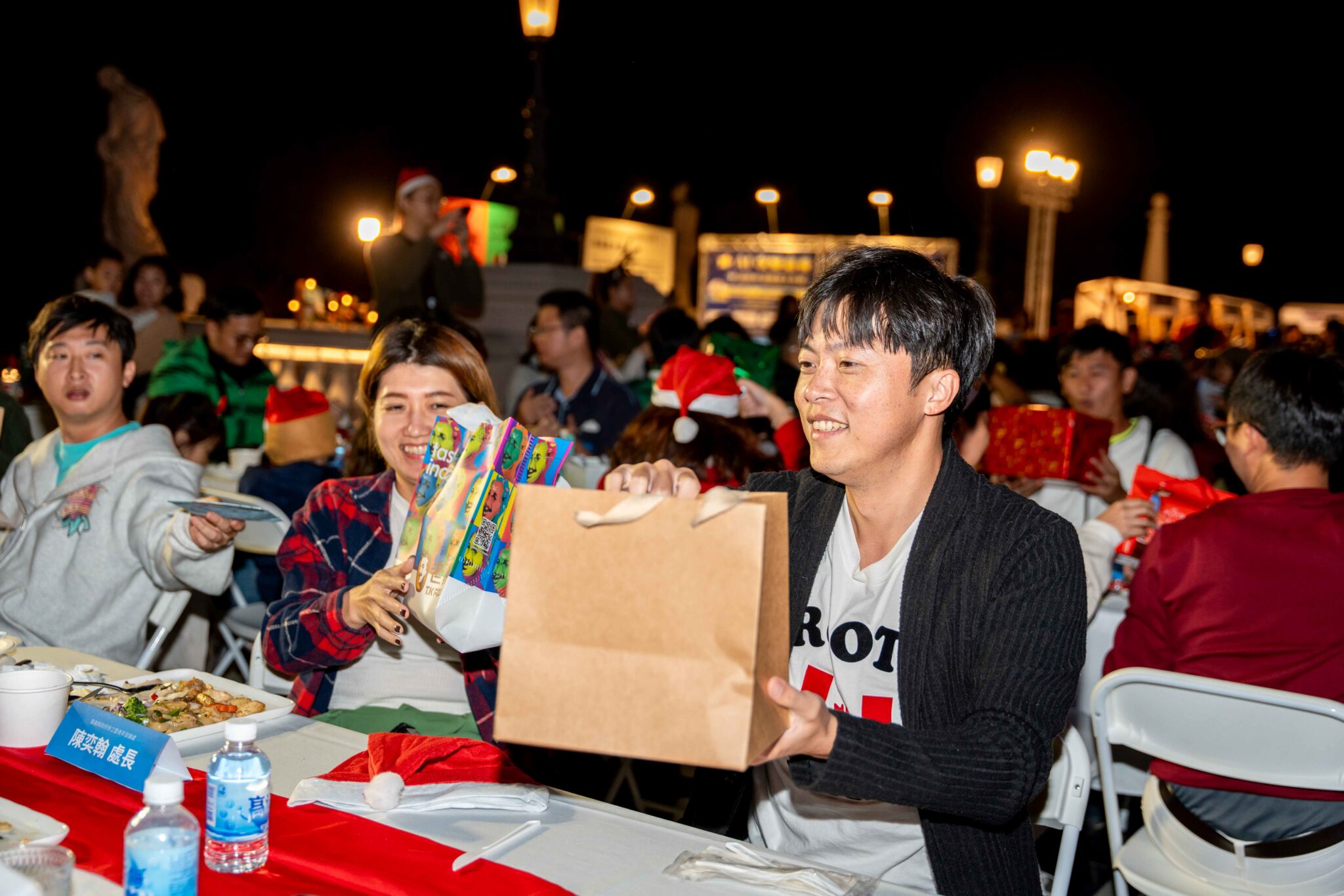 嘉最Chill！230青年創業者齊聚　共度暖心聖誕派對