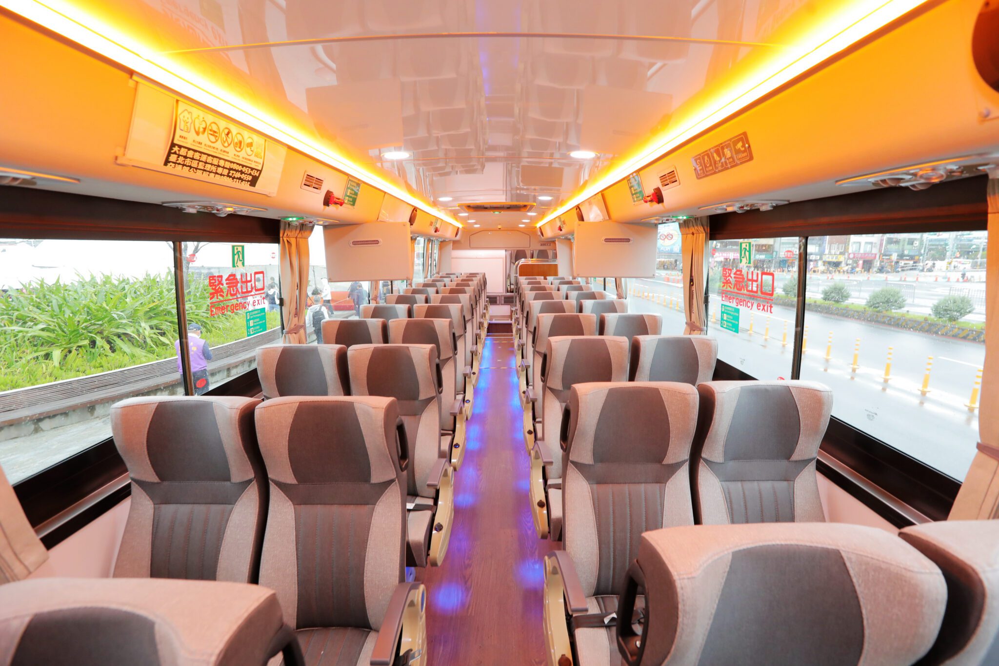 基隆城際運輸電動化啟程　2088線電巴上路