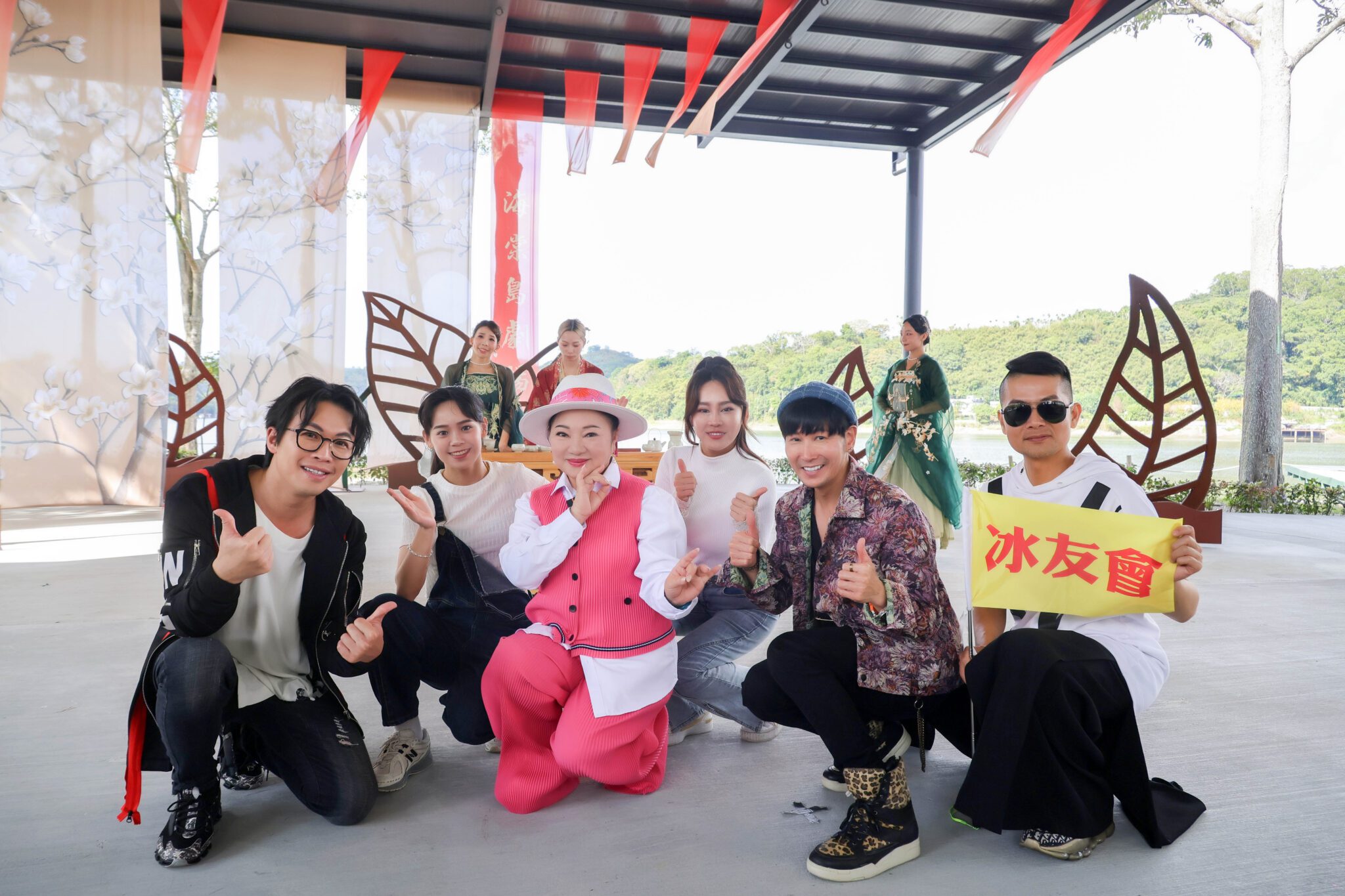 民視《超級冰冰Show》蟬聯收視冠軍 白冰冰率班底苗栗一日遊放鬆充電 民視《超級冰冰Show》蟬聯收視冠軍 白冰冰率班底苗栗一日遊放鬆充電