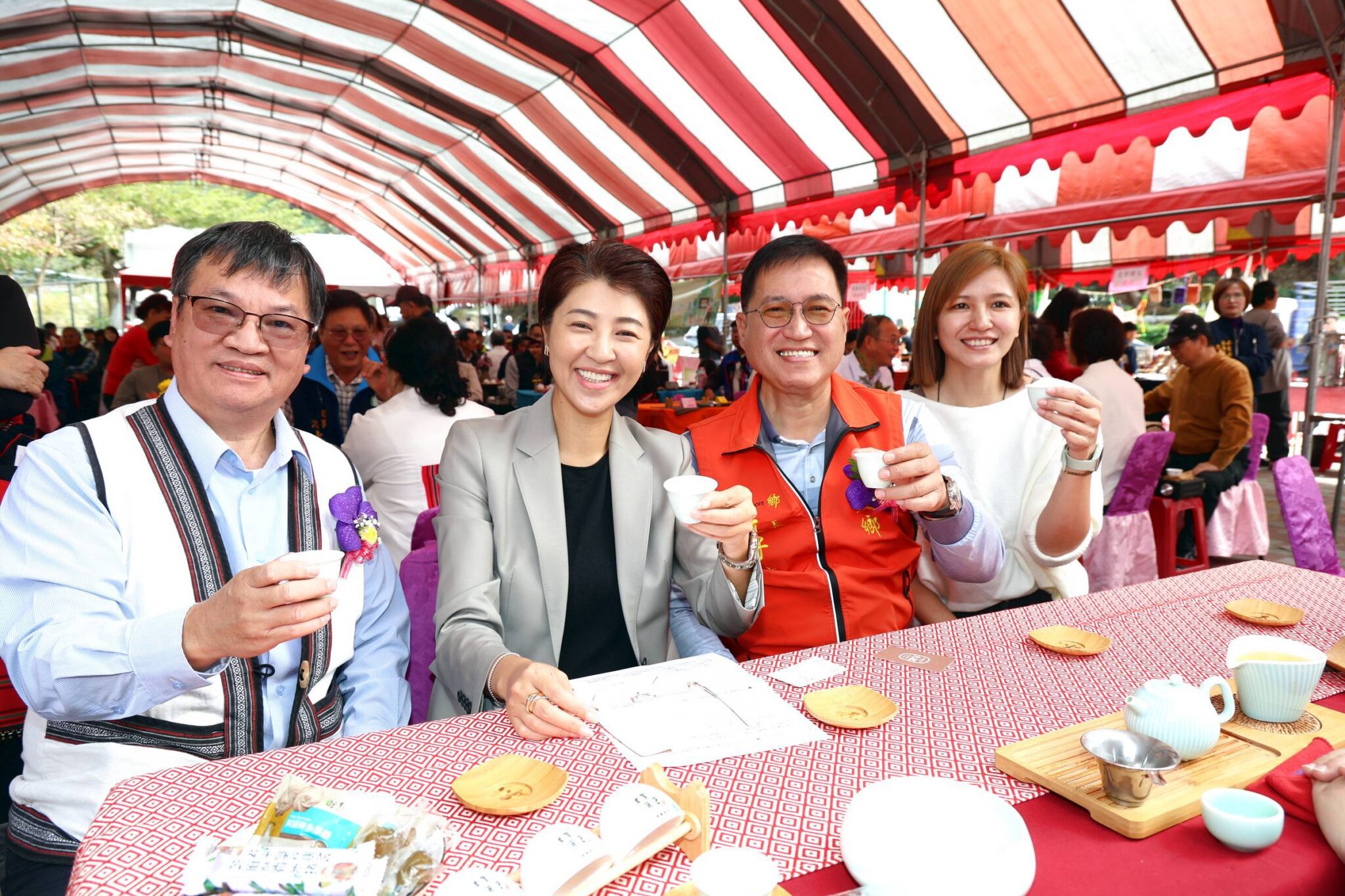仁愛鄉農會2025台灣高山茶王冬茶評鑑頒獎　氣候淬鍊頂級好茶　特等獎「大茗本位製茶堂」百萬義賣傳愛鄉里