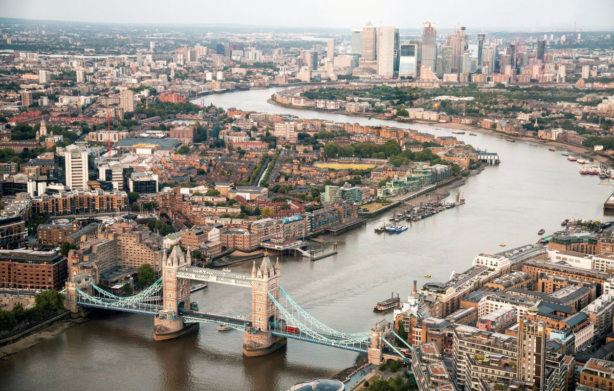 跨越世紀的「金錢外交」：從馬歇爾計畫看現代國際投資的起源與轉型