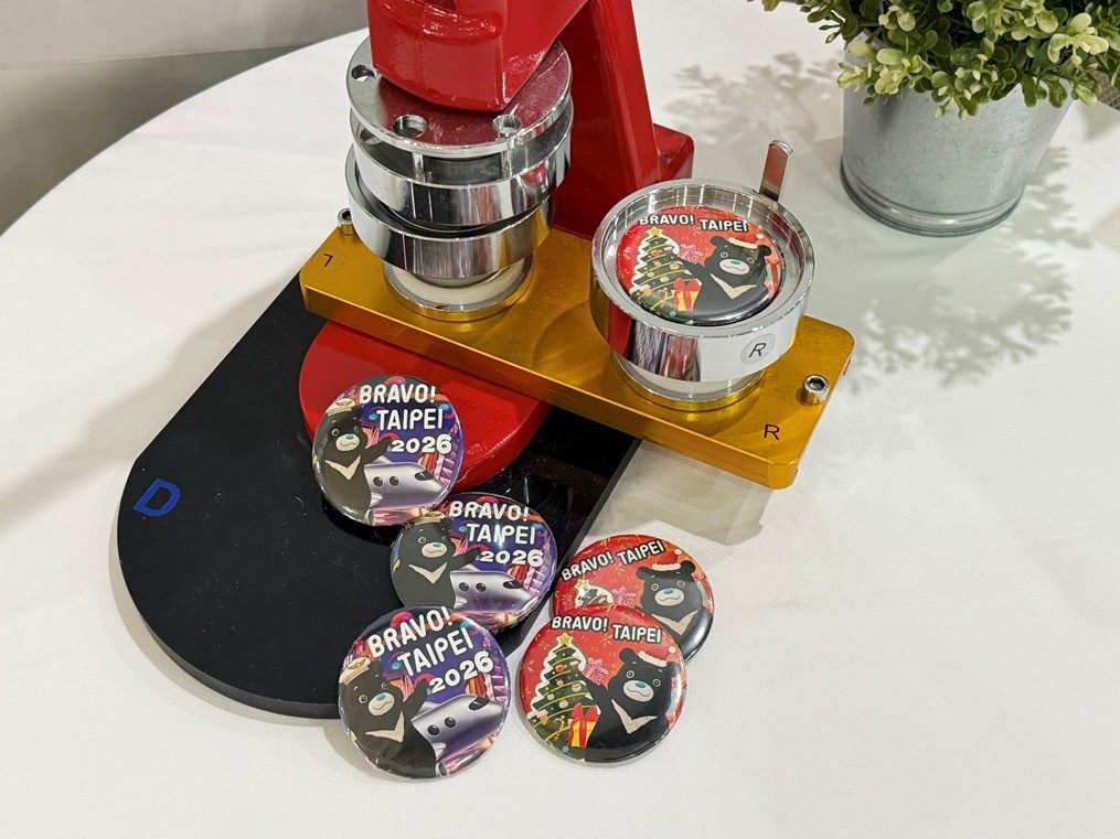 熊讚陪你過耶誕迎跨年 香堤廣場限定小屋亮相 熊讚陪你過耶誕迎跨年 香堤廣場限定小屋亮相