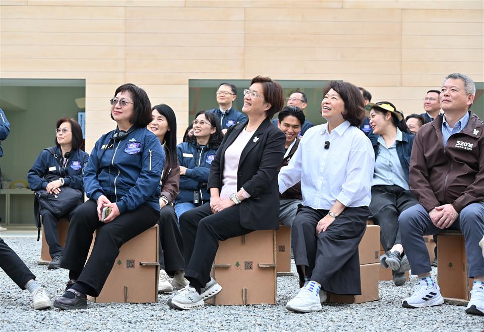 王惠美縣長率隊參訪「320+1嘉義市城市博覽會」 交流城市治理及策展經驗