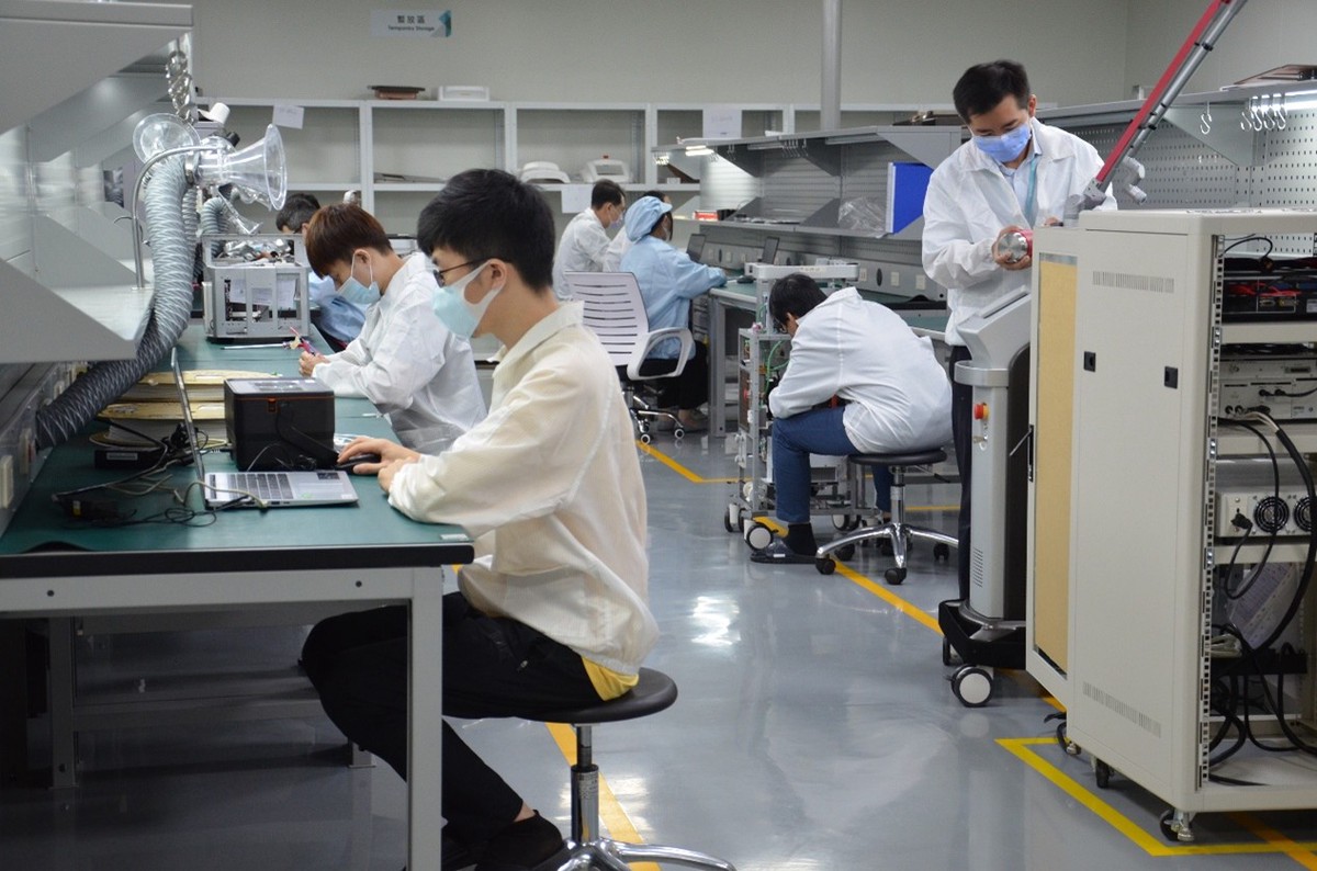 巨興醫學科技回饋社會 贈二氧化碳雷射儀予三總皮膚科 盼提升臨床效能、守護安心醫療! 巨興醫學科技回饋社會 贈二氧化碳雷射儀予三總皮膚科 盼提升臨床效能、守護安心醫療!