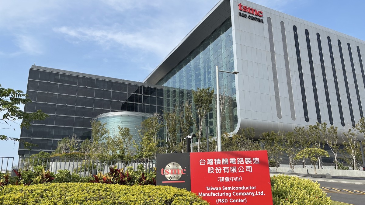 台積電先進封裝大爆單!加速擴產並啟動委外 弘塑、萬潤等設備鏈迎來新一波成長動能 台積電先進封裝大爆單!加速擴產並啟動委外 弘塑、萬潤等設備鏈迎來新一波成長動能