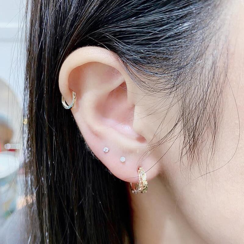 西門穿環店推薦:手工穿刺更精準 安心體驗零負擔! 西門穿環店推薦:手工穿刺更精準 安心體驗零負擔!