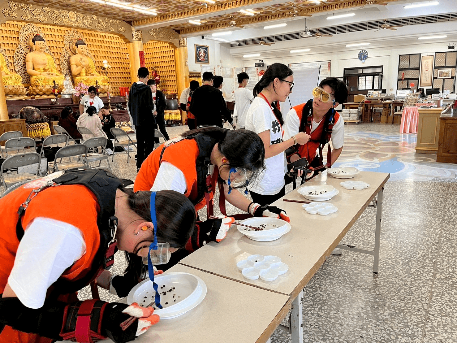 新加坡佛光山水陸少年義工團參訪蘭陽仁愛之家及高齡體驗 妙志法師講述星雲大師宗教融合理念 新加坡佛光山水陸少年義工團參訪蘭陽仁愛之家及高齡體驗 妙志法師講述星雲大師宗教融合理念