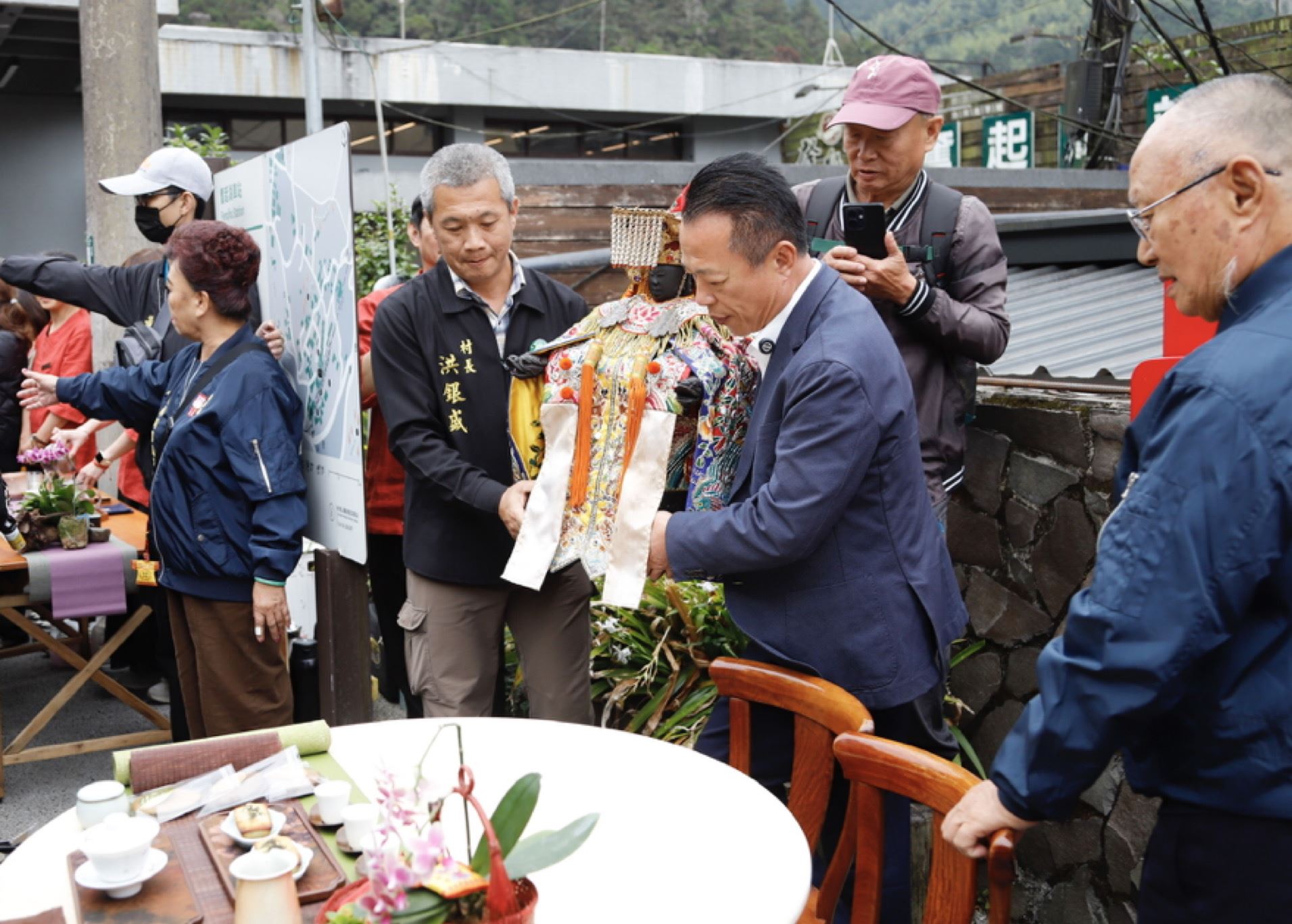 媽祖首搭林鐵「栩悅號」阿里山迎曙光 翁章梁接駕祈福 媽祖首搭林鐵「栩悅號」阿里山迎曙光 翁章梁接駕祈福