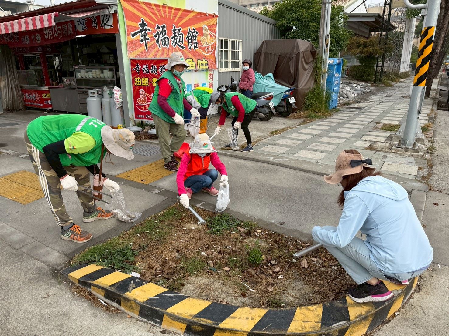 嘉縣村里清潔大作戰前進太保,公私協力整治商圈夜市環境 嘉縣村里清潔大作戰前進太保,公私協力整治商圈夜市環境