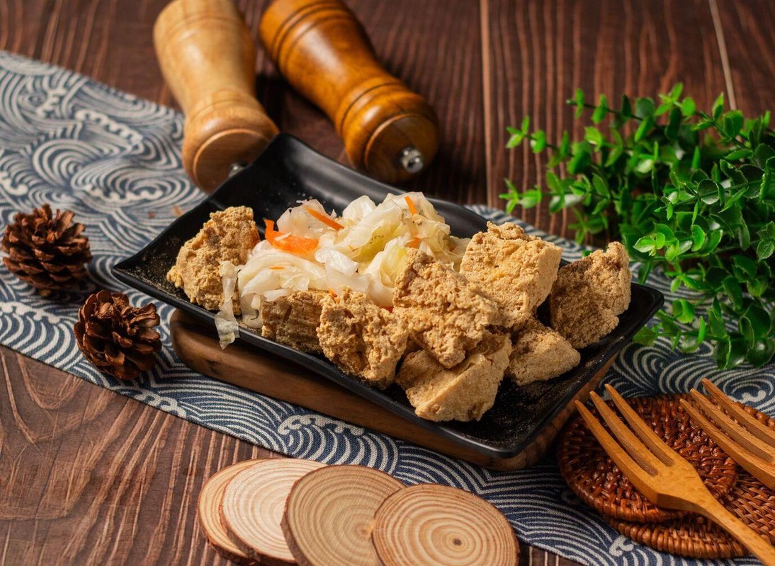 高雄酵素臭豆腐推薦：憑藉天然發酵、外酥內軟的講究征服各地老饕