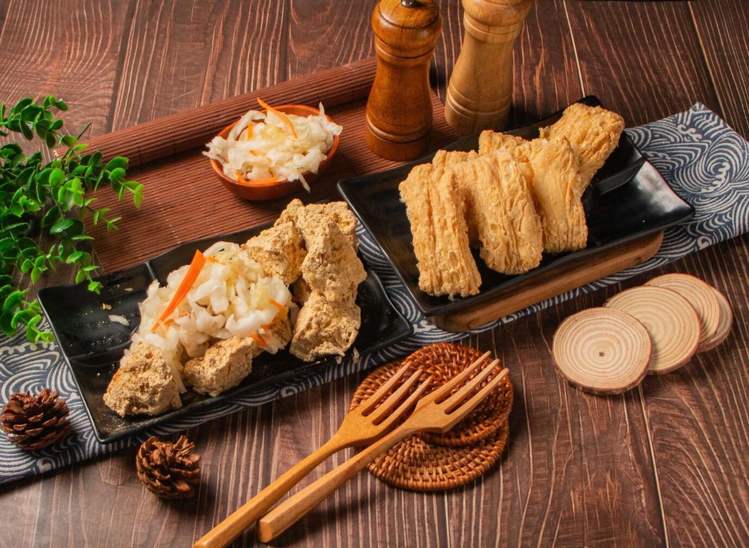 高雄酵素臭豆腐推薦：憑藉天然發酵、外酥內軟的講究征服各地老饕