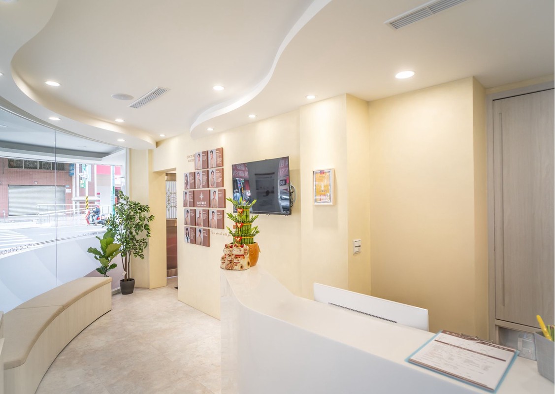 牙醫診所密度超越超商！市場白熱化 趙梓良醫師：「聯盟化」成單點診所突圍關鍵