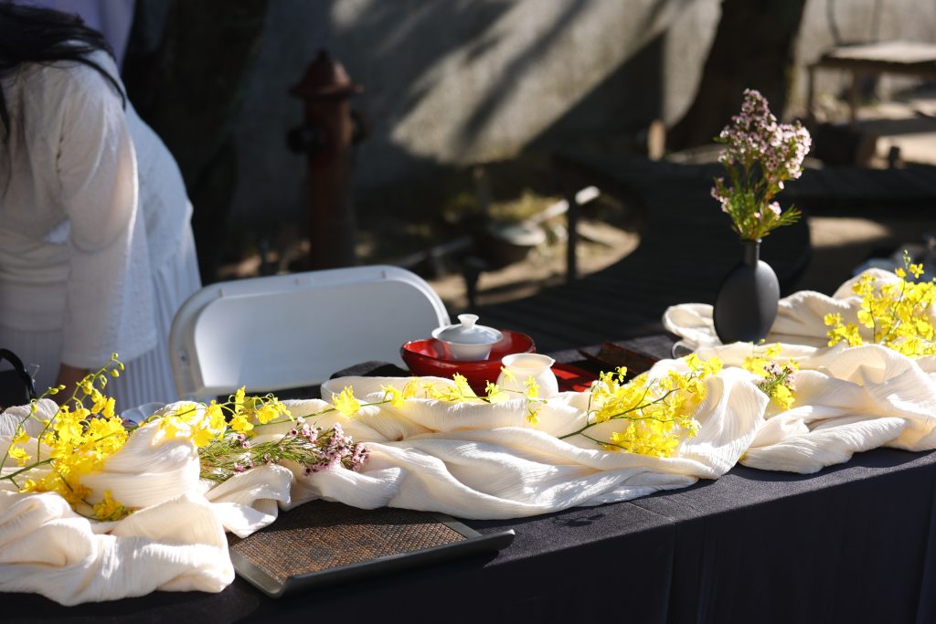 鼓動詩的雙翼,起飛了—頑石劇團《靈魂解放,回望自由演詩會》 鼓動詩的雙翼,起飛了—頑石劇團《靈魂解放,回望自由演詩會》