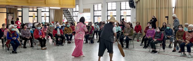 蘭陽仁愛之家歲末聯歡 點亮心燈迎馬年 妙志法師準備健康蛋奶蔬食熱情招待長者 蘭陽仁愛之家歲末聯歡 點亮心燈迎馬年 妙志法師準備健康蛋奶蔬食熱情招待長者