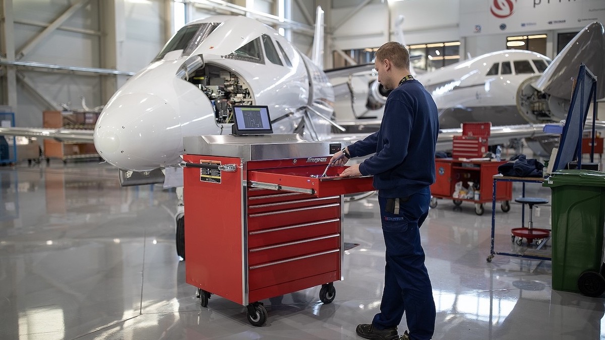 英國 RR 發動機首家陸資合維修廠開業 9年後拚年修250具 英國 RR 發動機首家陸資合維修廠開業 9年後拚年修250具