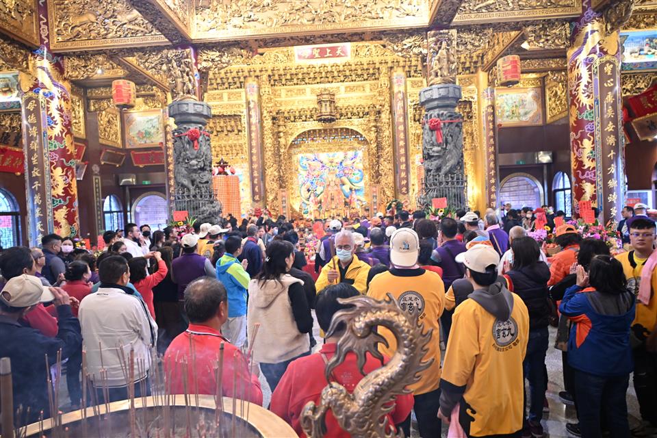 傳承百年無形文化資產　彰化新港十八庄送大爐　祈求媽祖護佑平安