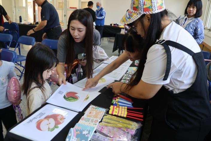 雲林「台語家庭」徵集全國第一 展現台語傳承的豐碩成果 「攤位闖關遊戲」形式 驗收年度學習成果