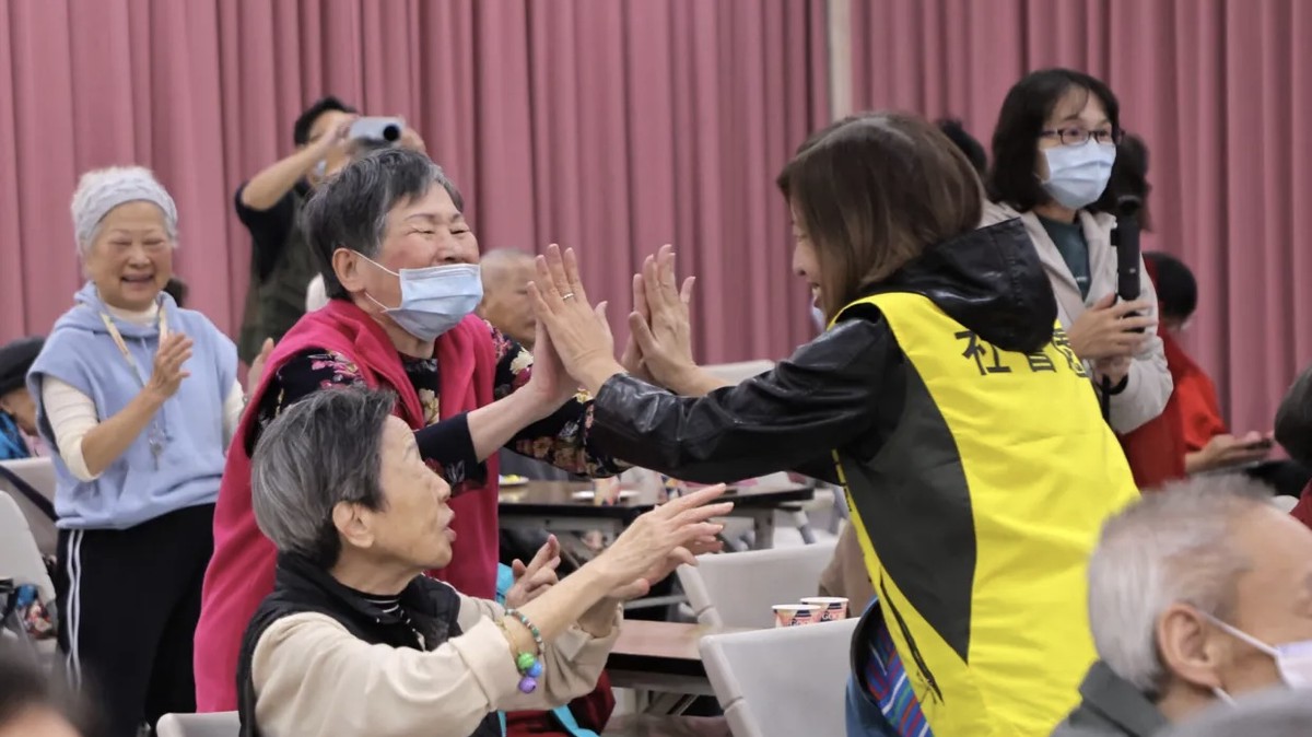 暖流湧現!台新慈善基金會捐3580萬 141家團體寒冬受惠 暖流湧現!台新慈善基金會捐3580萬 141家團體寒冬受惠