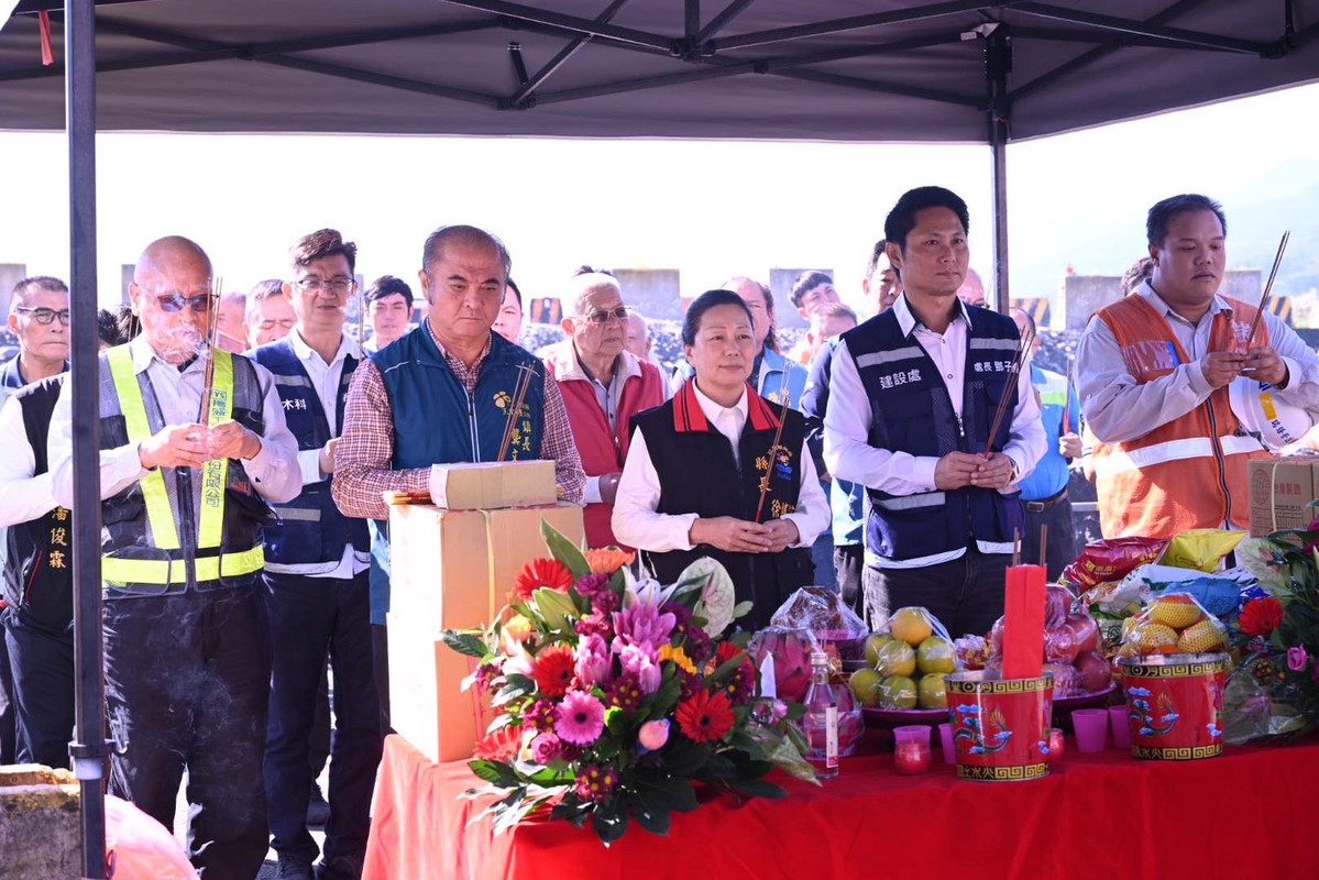 玉里高寮大橋工程進入最後階段完成合攏 榮獲第19屆金安獎肯定 玉里高寮大橋工程進入最後階段完成合攏 榮獲第19屆金安獎肯定