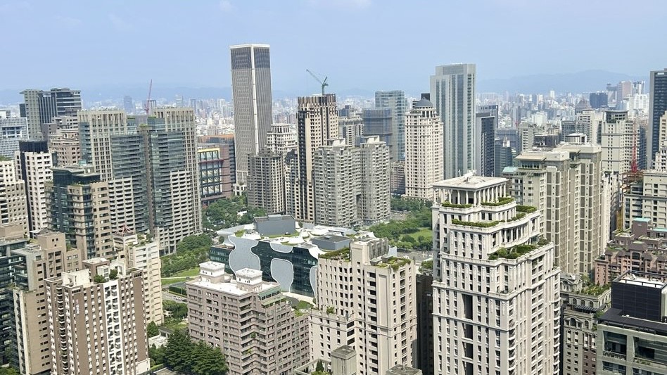 2026年房市代表字「卡」 王瑞祺提六建言、鬆綁房貸最關鍵 2026年房市代表字「卡」 王瑞祺提六建言、鬆綁房貸最關鍵