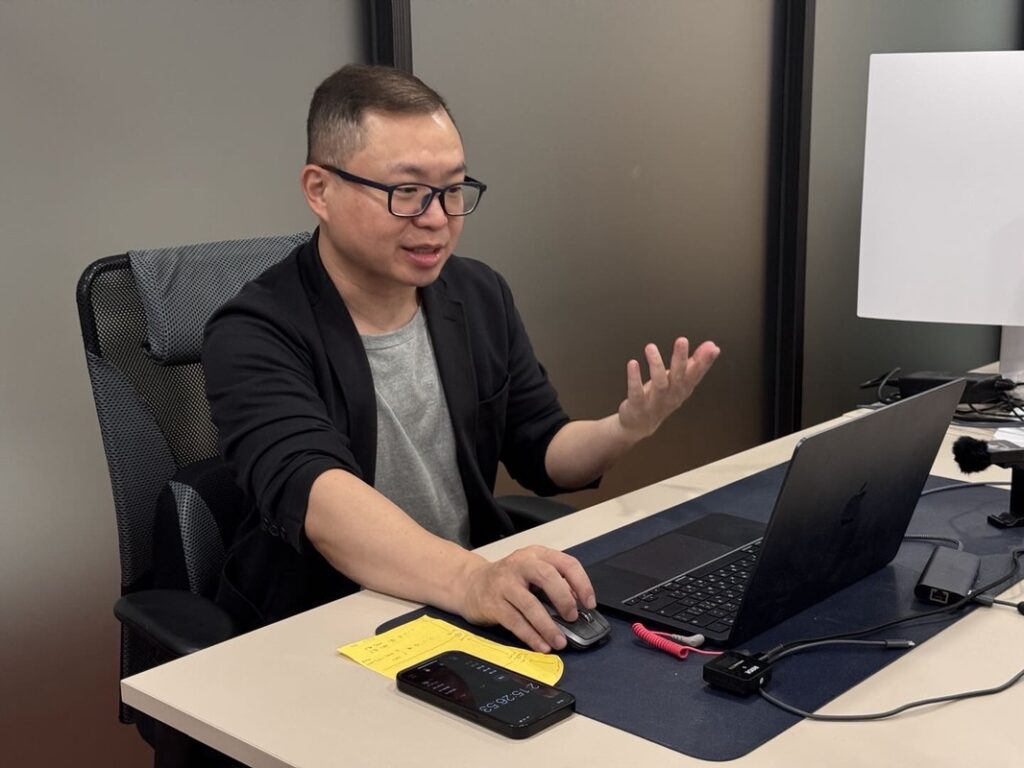 從跌倒到重生：他用 25 年把人生重新拼起