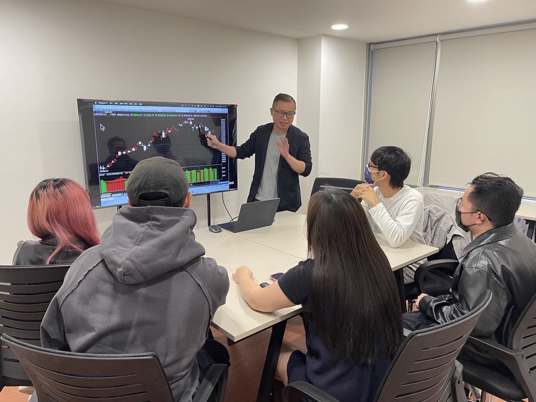 從跌倒到重生：他用 25 年把人生重新拼起