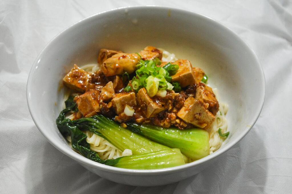 新竹東區川味麵館引爆味蕾!酸辣粉與紅燒湯頭超圈粉 新竹東區川味麵館引爆味蕾!酸辣粉與紅燒湯頭超圈粉