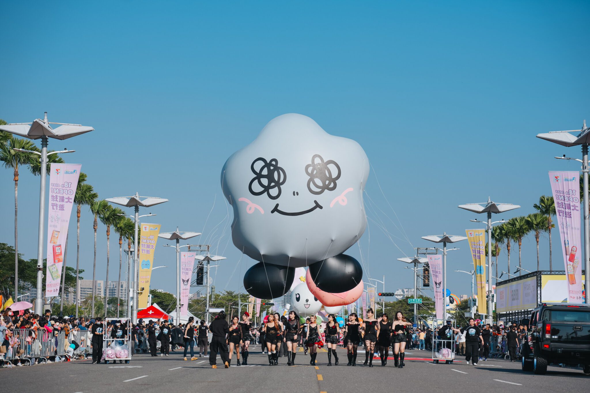 第18屆高雄 OPEN 大氣球遊行 JISOO 的 SHUMON 及告五人的告五豬首次登場 第18屆高雄 OPEN 大氣球遊行 JISOO 的 SHUMON 及告五人的告五豬首次登場