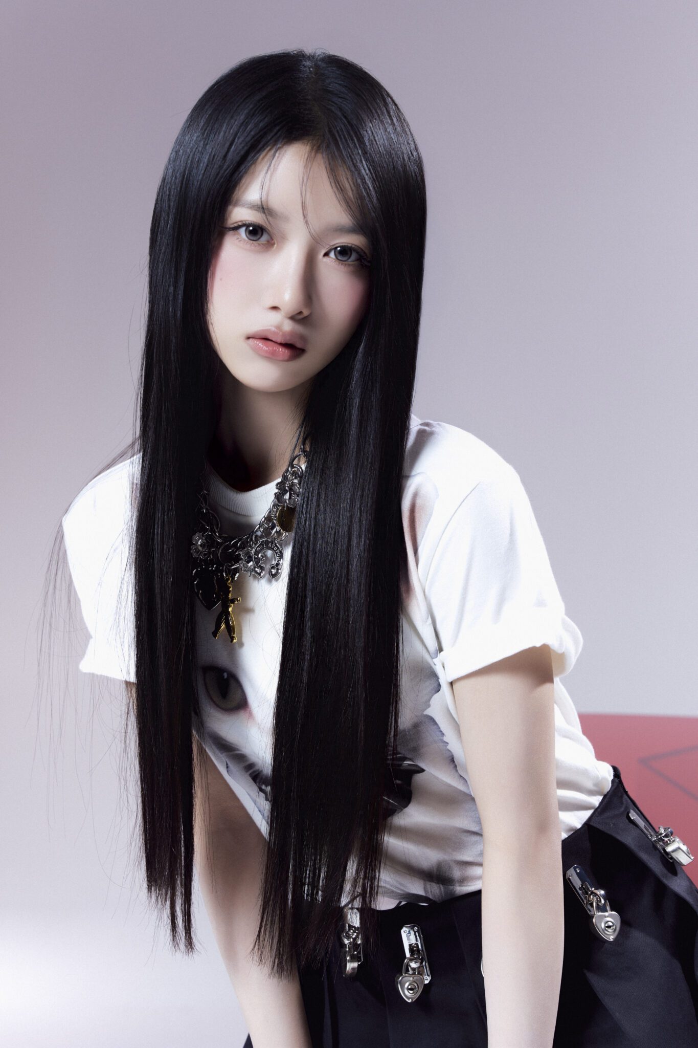 韓國女團 Baby DONT Cry 拍攝MV吃蟲子吊鋼絲卻覺得異常有趣 韓國女團 Baby DONT Cry 拍攝MV吃蟲子吊鋼絲卻覺得異常有趣