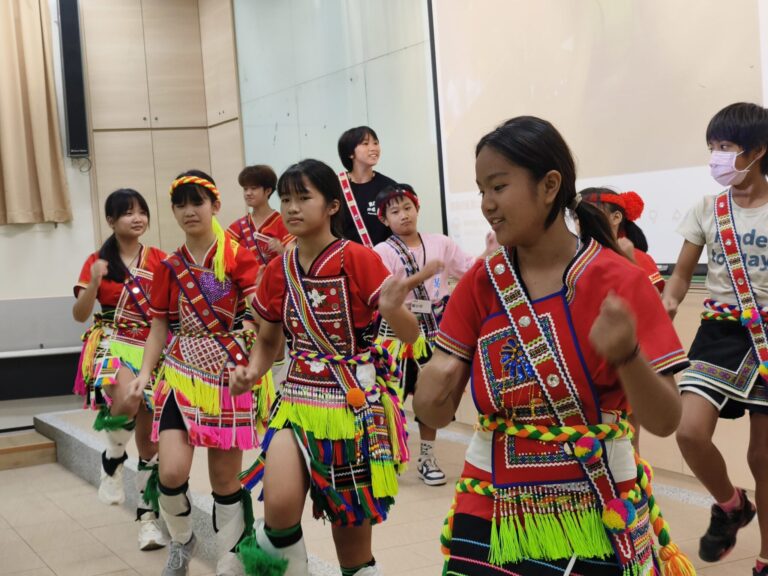 五味屋臺北移地學習「換教室」首赴國北教分享 攜手光復學子災後啟動心理復健，打造跨域共學共好