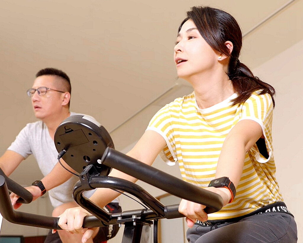 把運動玩成遊戲!JACFIT JMATE2運動手環全民動起來 把運動玩成遊戲!JACFIT JMATE2運動手環全民動起來