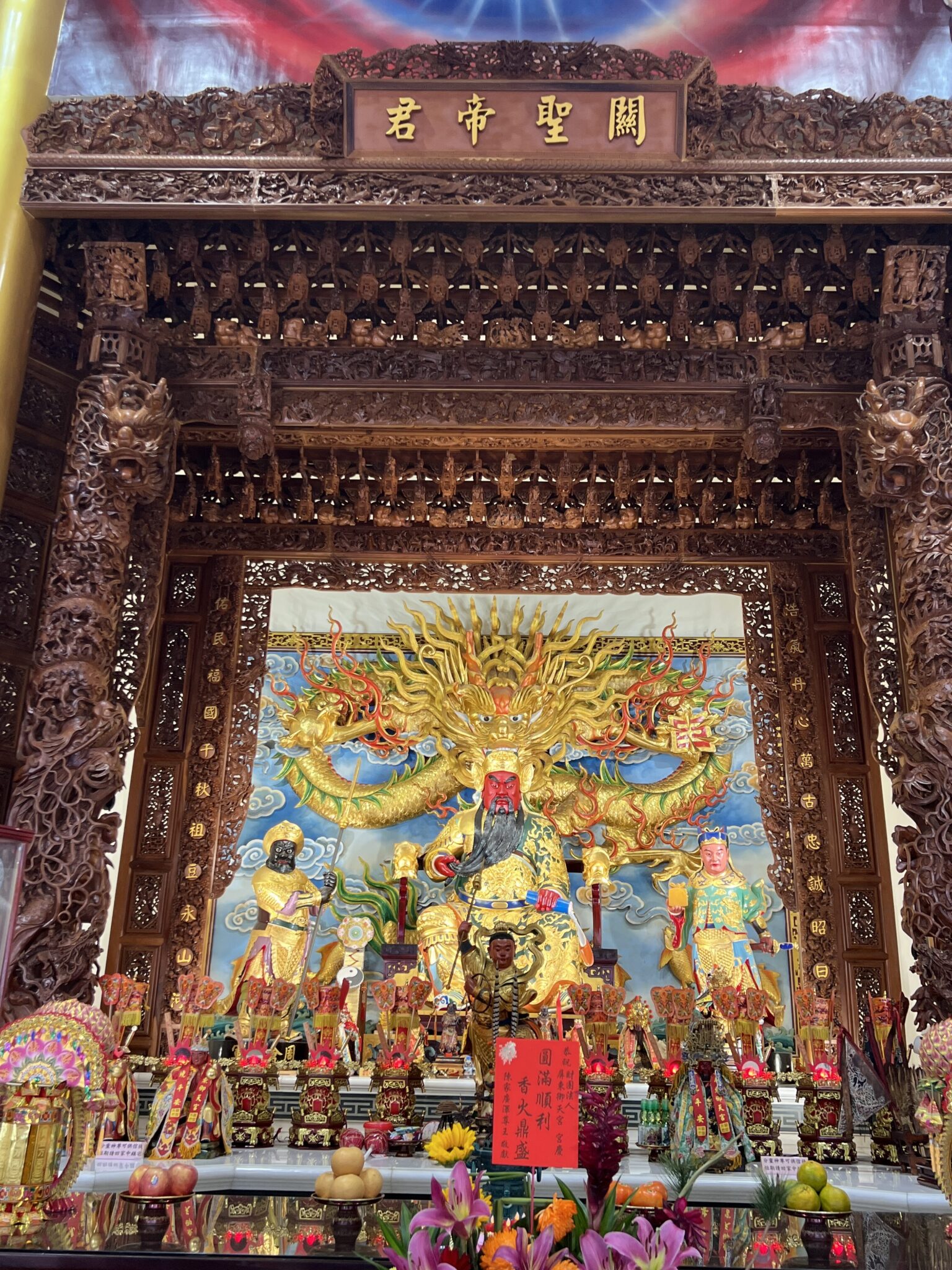 御天宮宮慶 南天門好熱鬧 小猴子最開心 —親子園遊會 專訪,林勝利董事長,一條不一樣的宮廟之路 御天宮宮慶 南天門好熱鬧 小猴子最開心 —親子園遊會 專訪,林勝利董事長,一條不一樣的宮廟之路