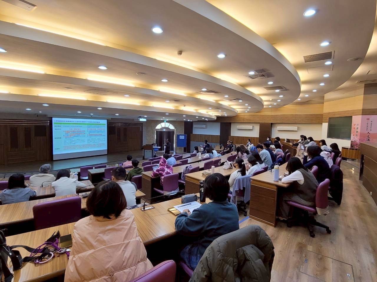 當屏科大社工系主任,也成為受災戶! 災難現場,社工師生走進第一線的行動與省思 當屏科大社工系主任,也成為受災戶! 災難現場,社工師生走進第一線的行動與省思