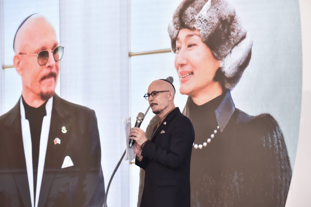 坣娜追思會以猶太儀式呈現 生前未公開單曲驚喜曝光 坣娜追思會以猶太儀式呈現 生前未公開單曲驚喜曝光