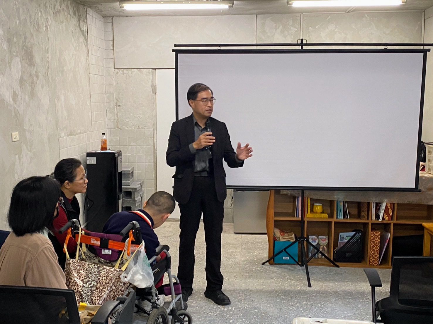 GWO推動移工職能與文化教育 北車「小印尼」迎來新據點 GWO推動移工職能與文化教育 北車「小印尼」迎來新據點