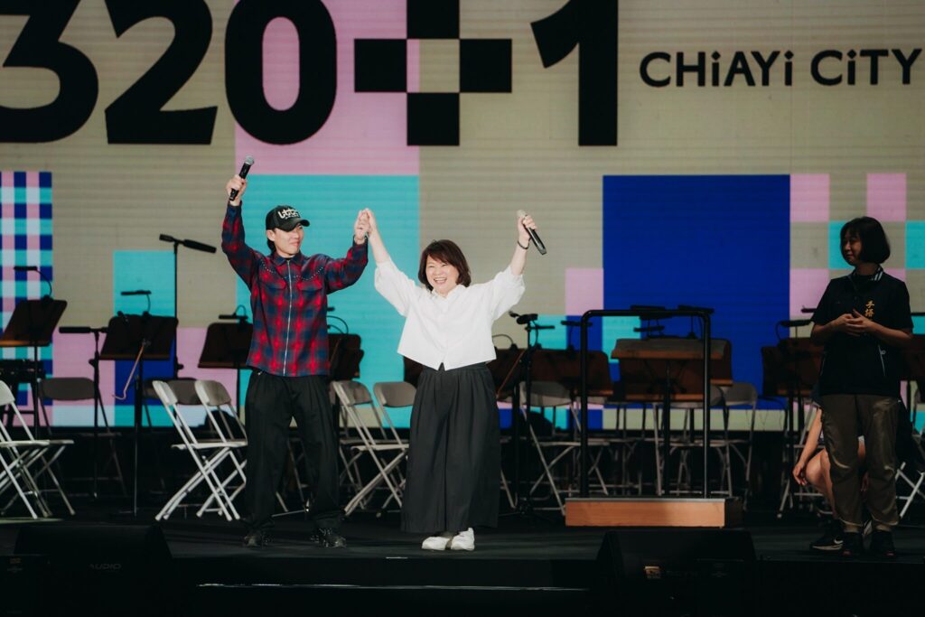 嘉市博覽會開幕大秀登場　巨星助陣演繹城市百年風華