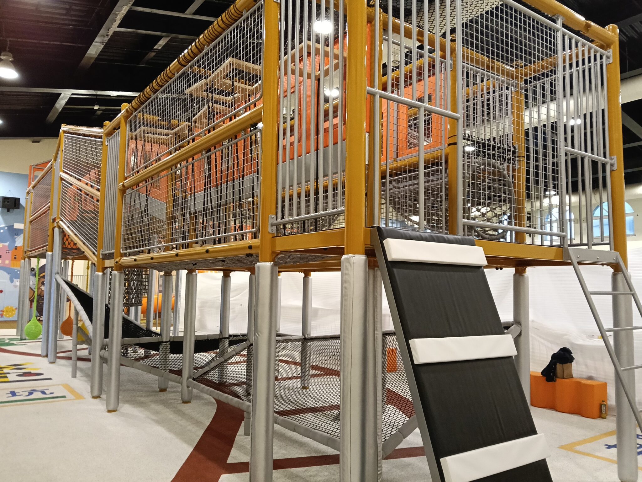 基隆七堵室內樂園大變身！融合鐵道文化挑戰設施 115年1月啟用