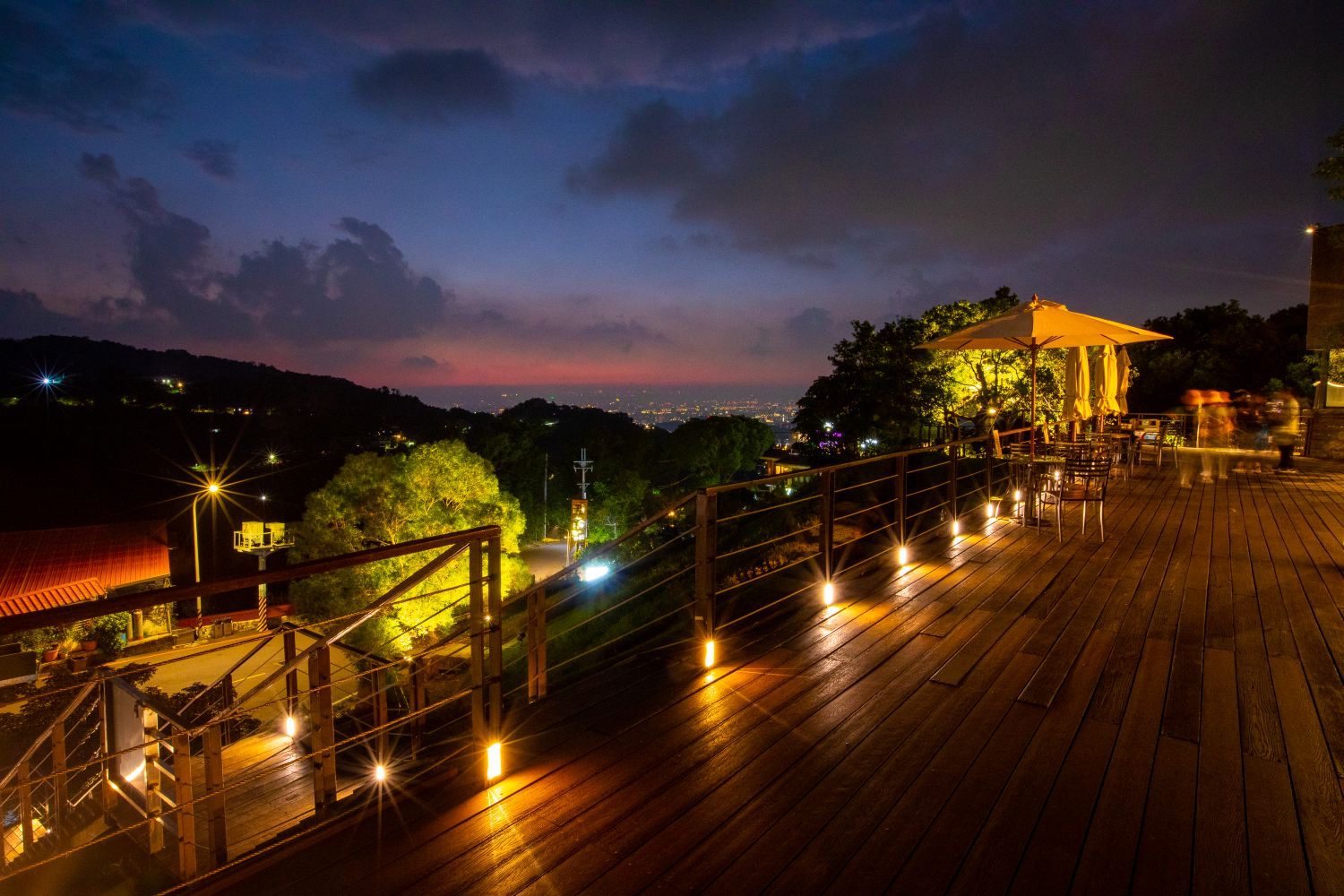 101煙火在腳下綻放　貓空纜車「星光跨年車廂」開賣